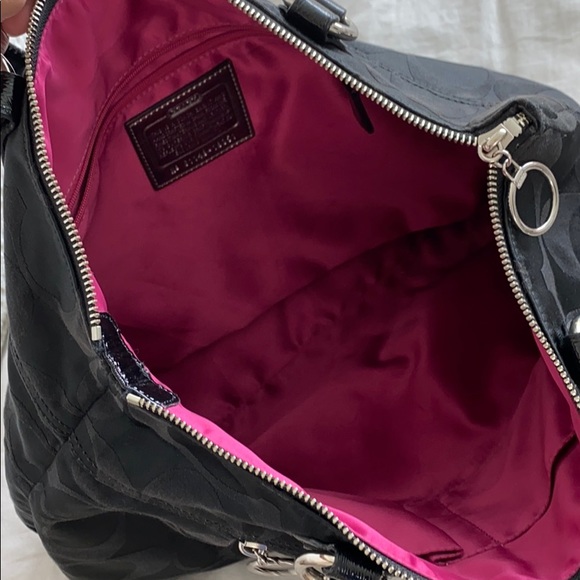 SOLD Coach Poppy Shoulder Bag “Like New” - Picture 8 of 11